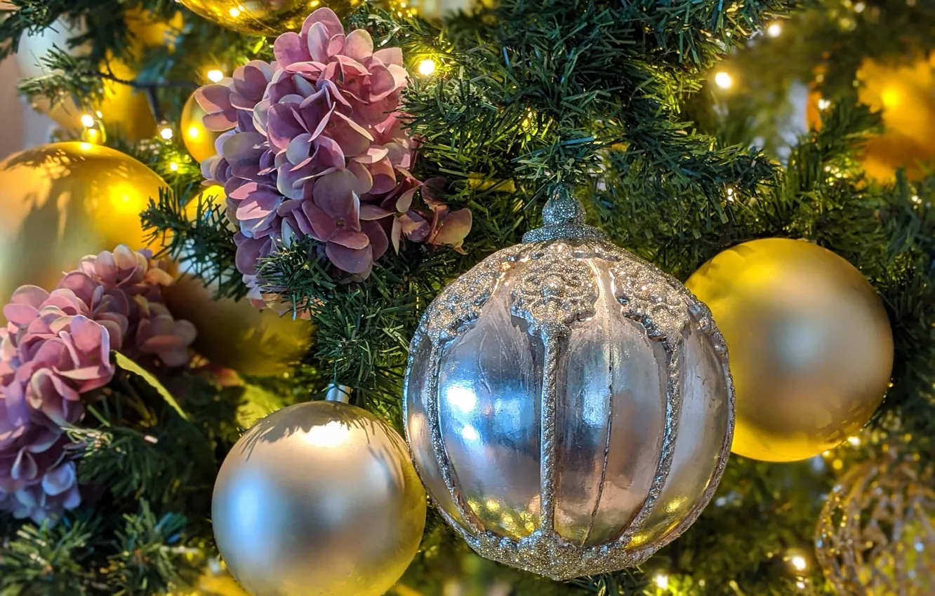 Photo wallpaper balls, flowers, balls, Christmas, New year, tree, hydrangea