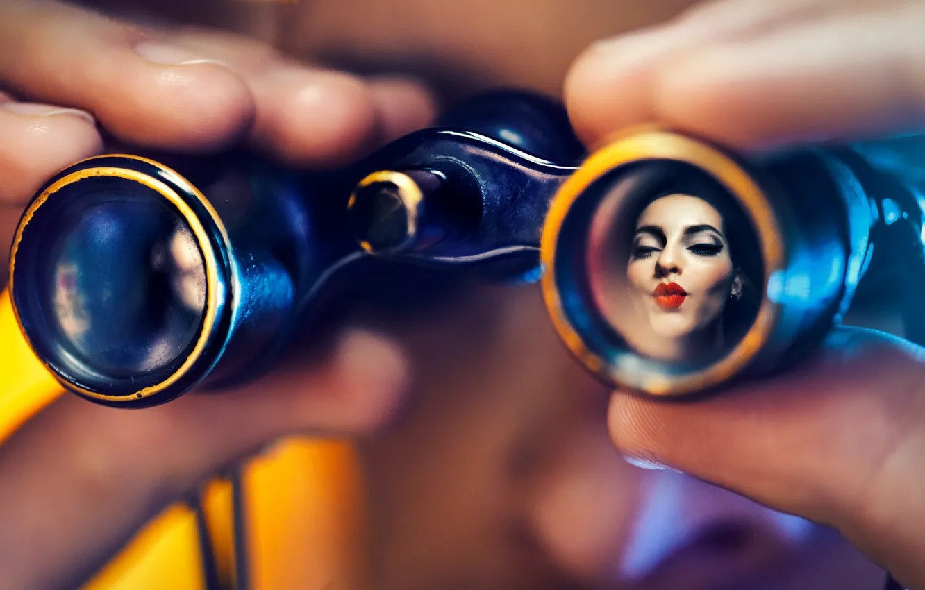 Photo wallpaper girl, face, reflection, hands, binoculars, fingers, lenses