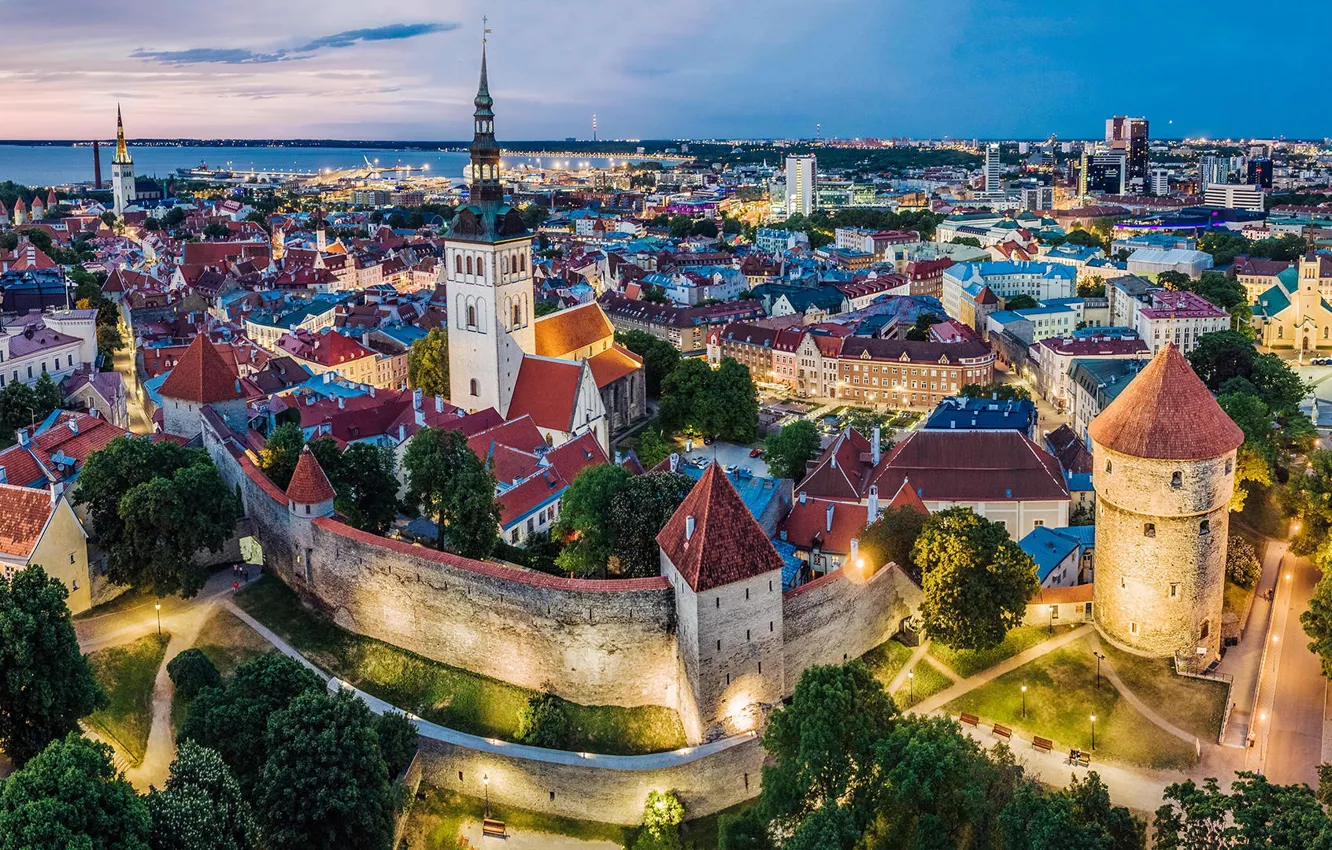 Photo wallpaper night, Estonia, Tallinn, panorama, fortress