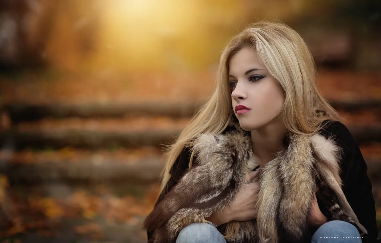 Photo wallpaper look, girl, blonde, lips, fur