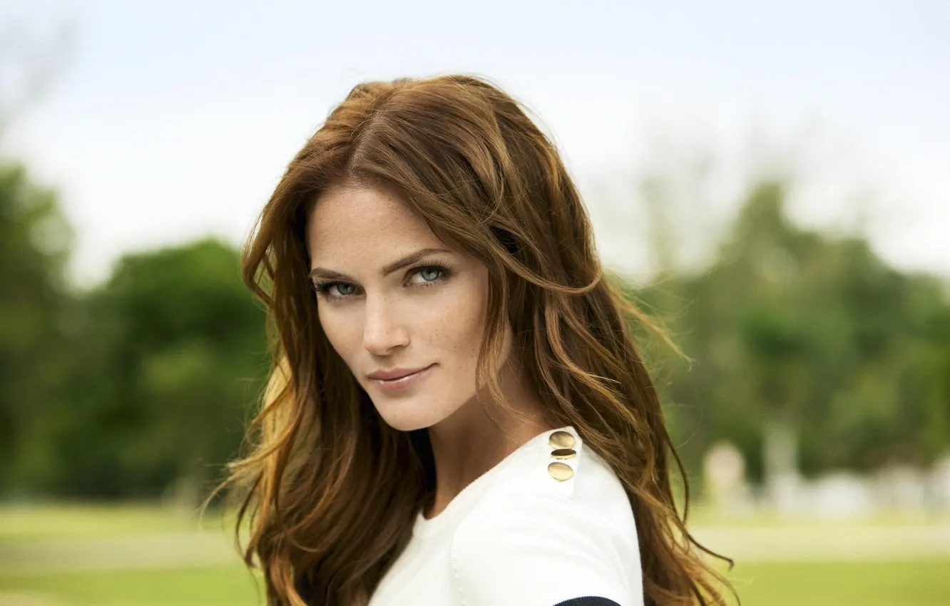 Photo wallpaper girl, model, portrait, freckles, Mini Anden