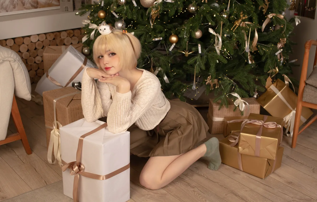 Photo wallpaper model, women, blonde, Christmas tree, indoors, Christmas women, bob hairstyle, Karina Salakhutdinova