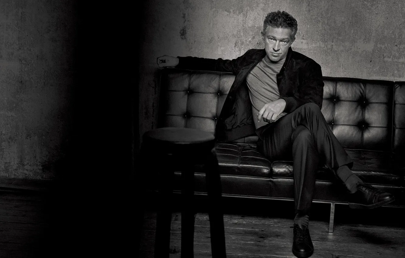 Photo wallpaper room, sofa, costume, actor, black and white, photoshoot, stool, Vincent Cassel