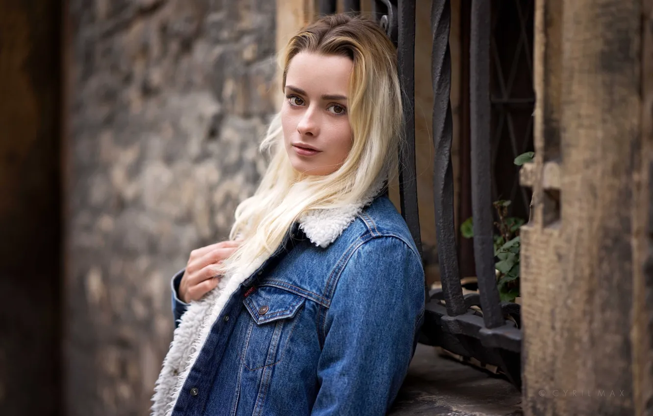 Photo wallpaper look, wall, model, hat, portrait, home, makeup, window