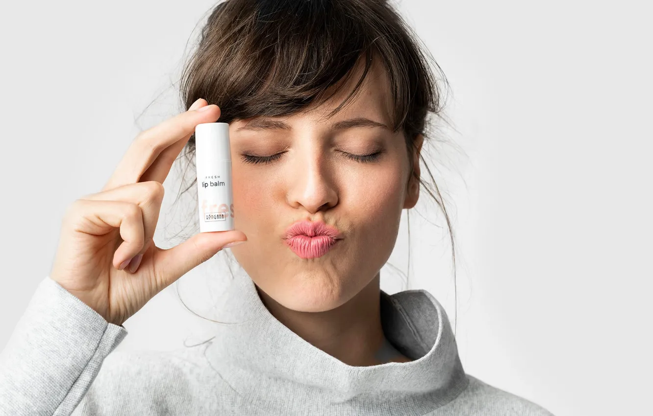 Photo wallpaper face, hands, lipstick, grimace, Ringana Fresh