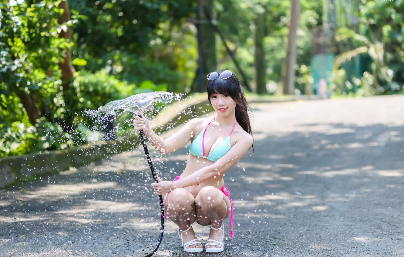 Photo wallpaper water, girl, Asian, hose