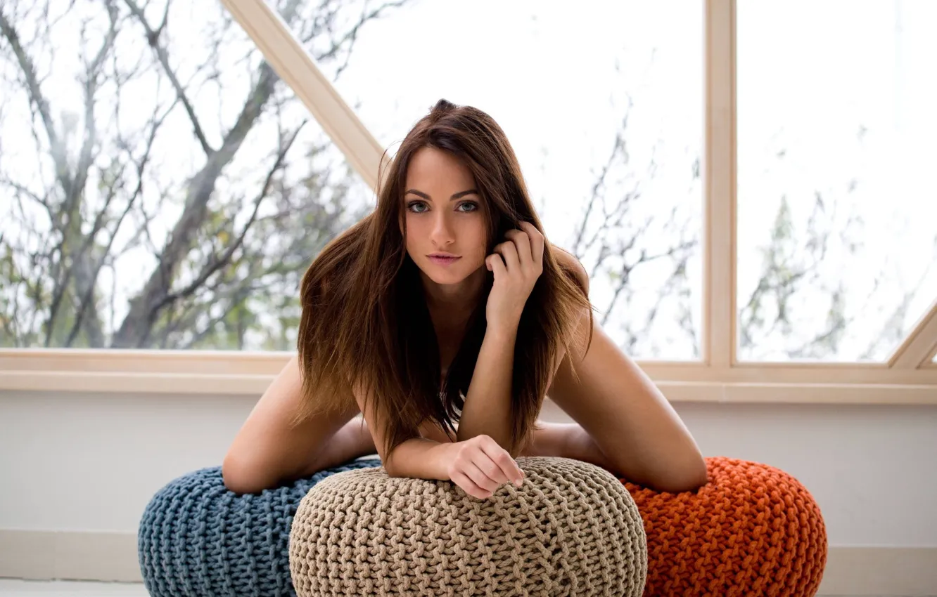 Photo wallpaper model, looking at camera, sensual gaze, Ottomans, Micheala Isizzu, At The WIndow