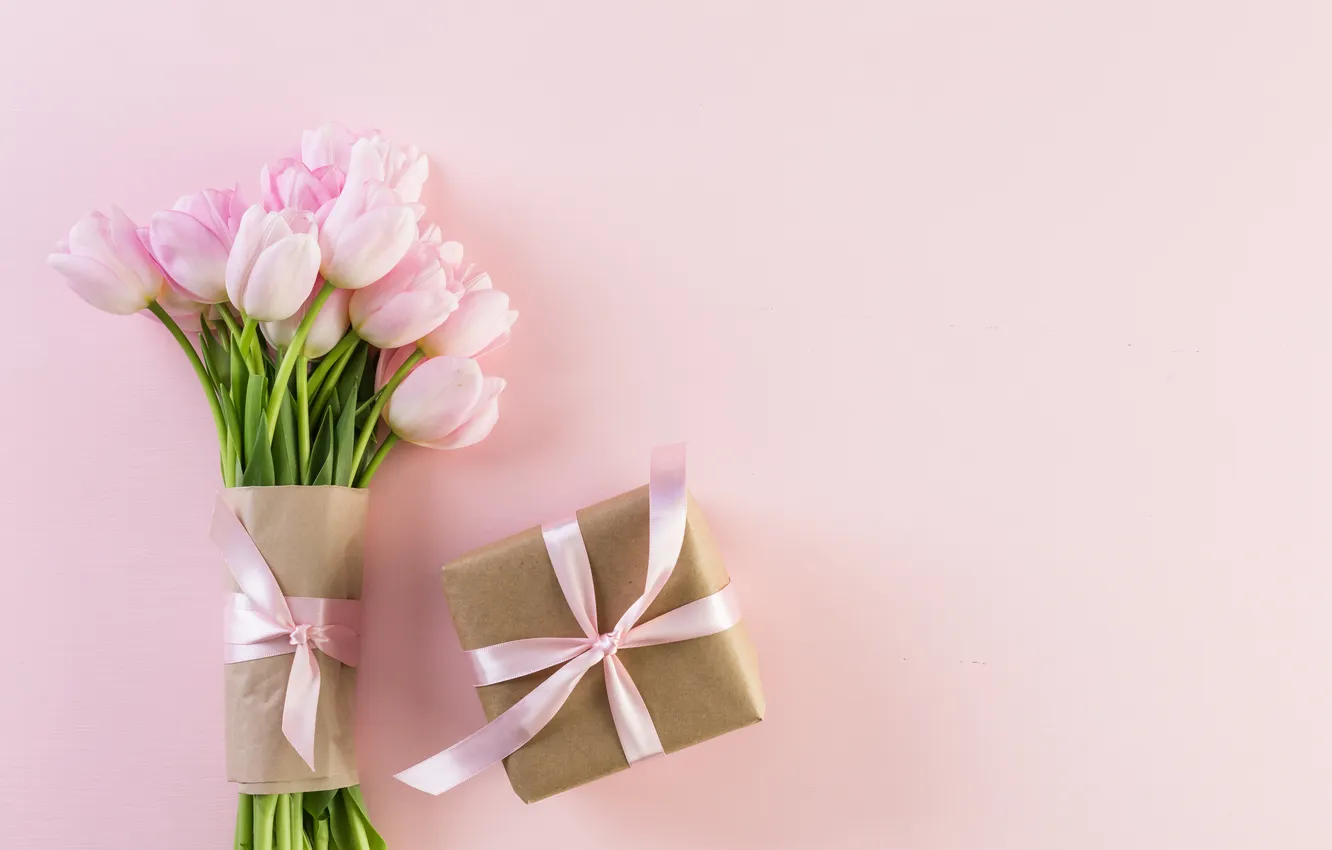 Photo wallpaper flowers, gift, bouquet, tulips, pink, wood, pink, flowers
