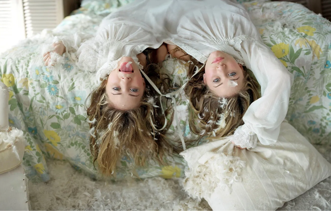 Photo wallpaper bed, feathers, sisters, mary-kate olsen, ashley olsen