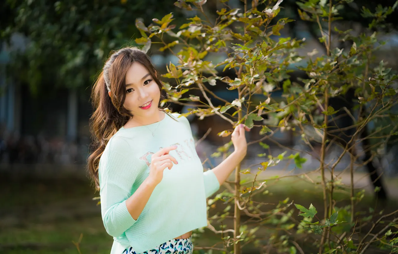Photo wallpaper look, leaves, girl, branches, smile, Asian, cutie, bokeh