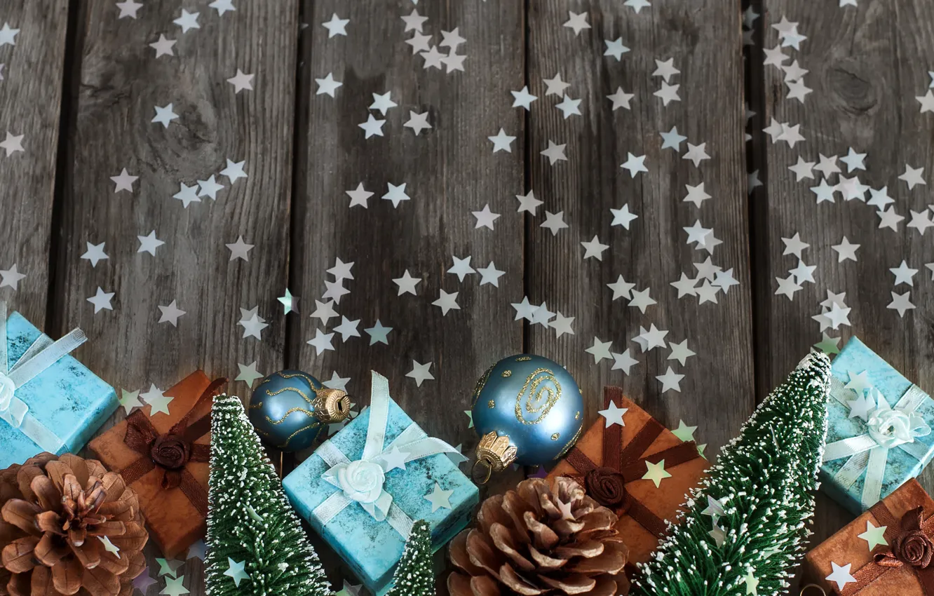 Photo wallpaper spruce, gifts, stars, bumps