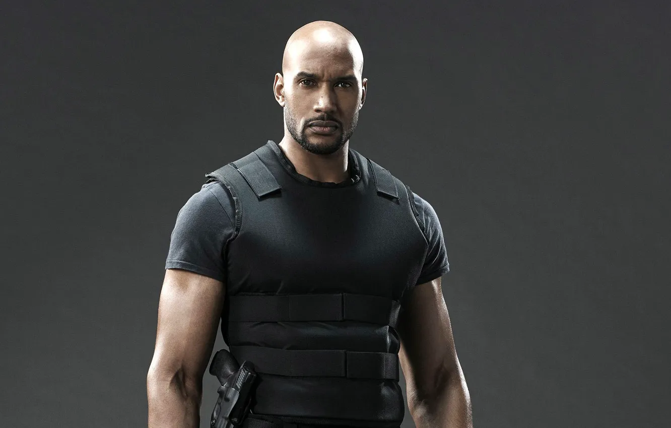 Photo wallpaper gun, pistol, weapon, man, shield, bulletproof vest, Agents of Shield, tv series