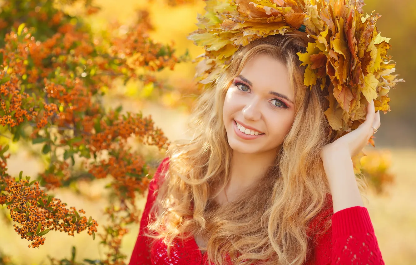 Photo wallpaper autumn, look, leaves, girl, smile, makeup, blonde, girl