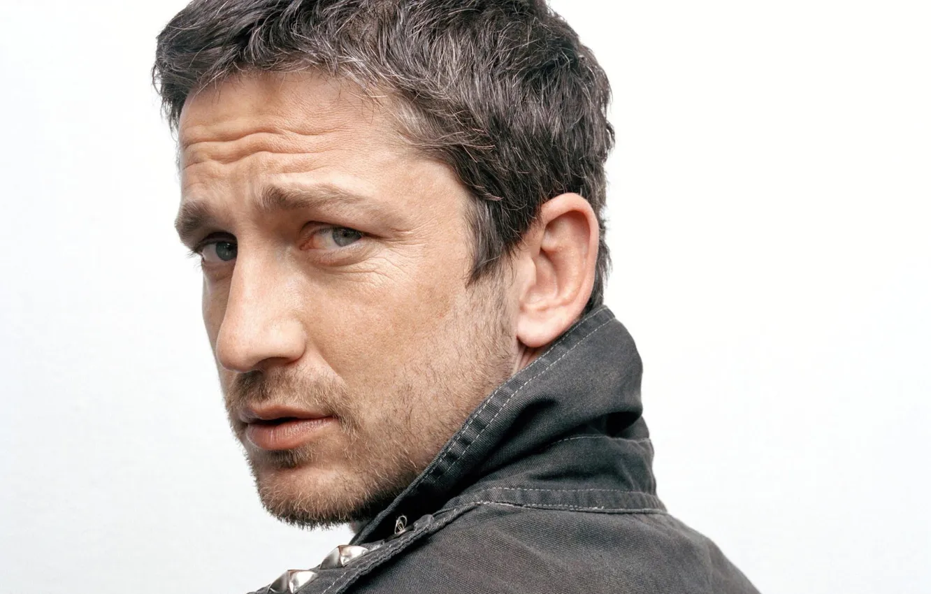 Photo wallpaper look, portrait, white background, actor, Gerard Butler, Gerard Butler