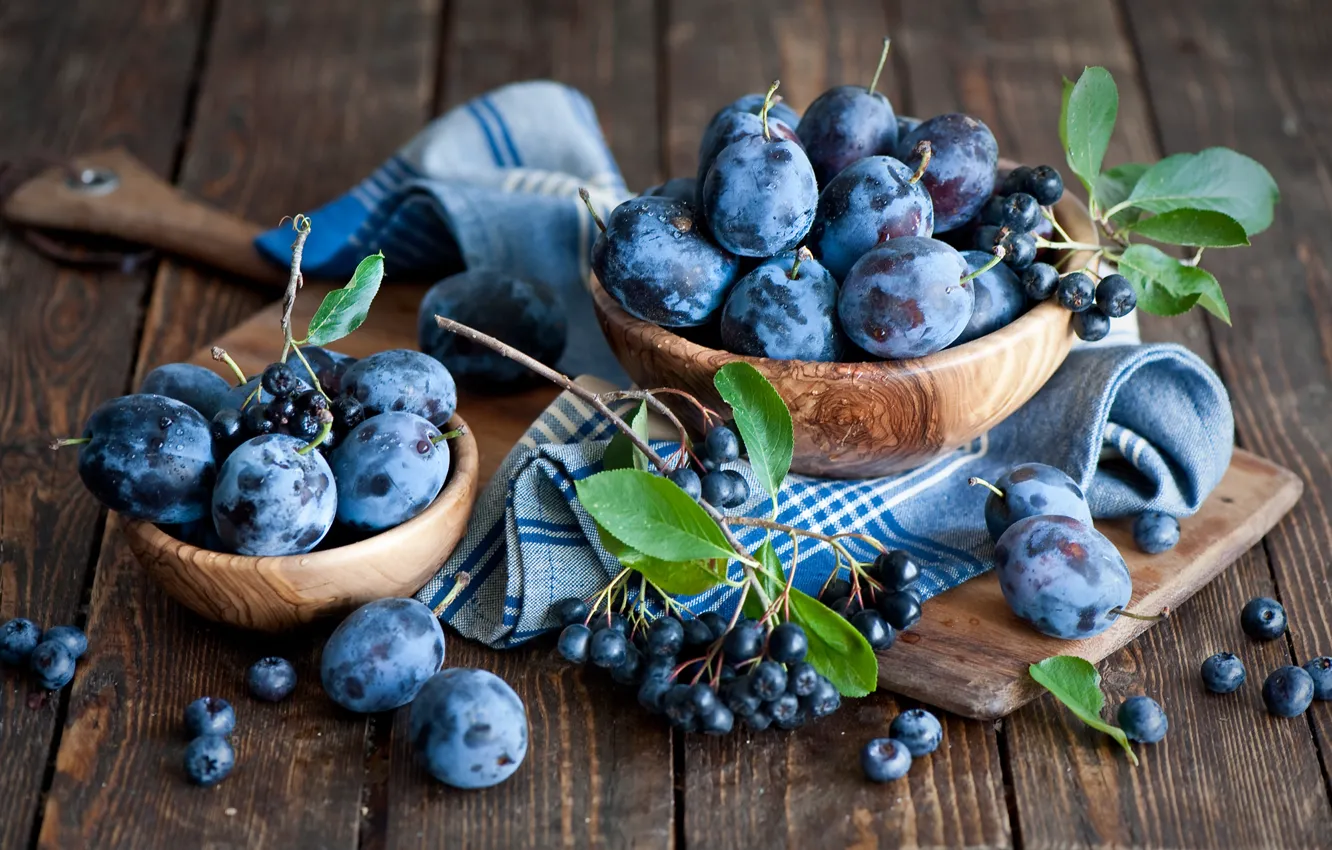 Photo wallpaper blueberries, napkin, drain