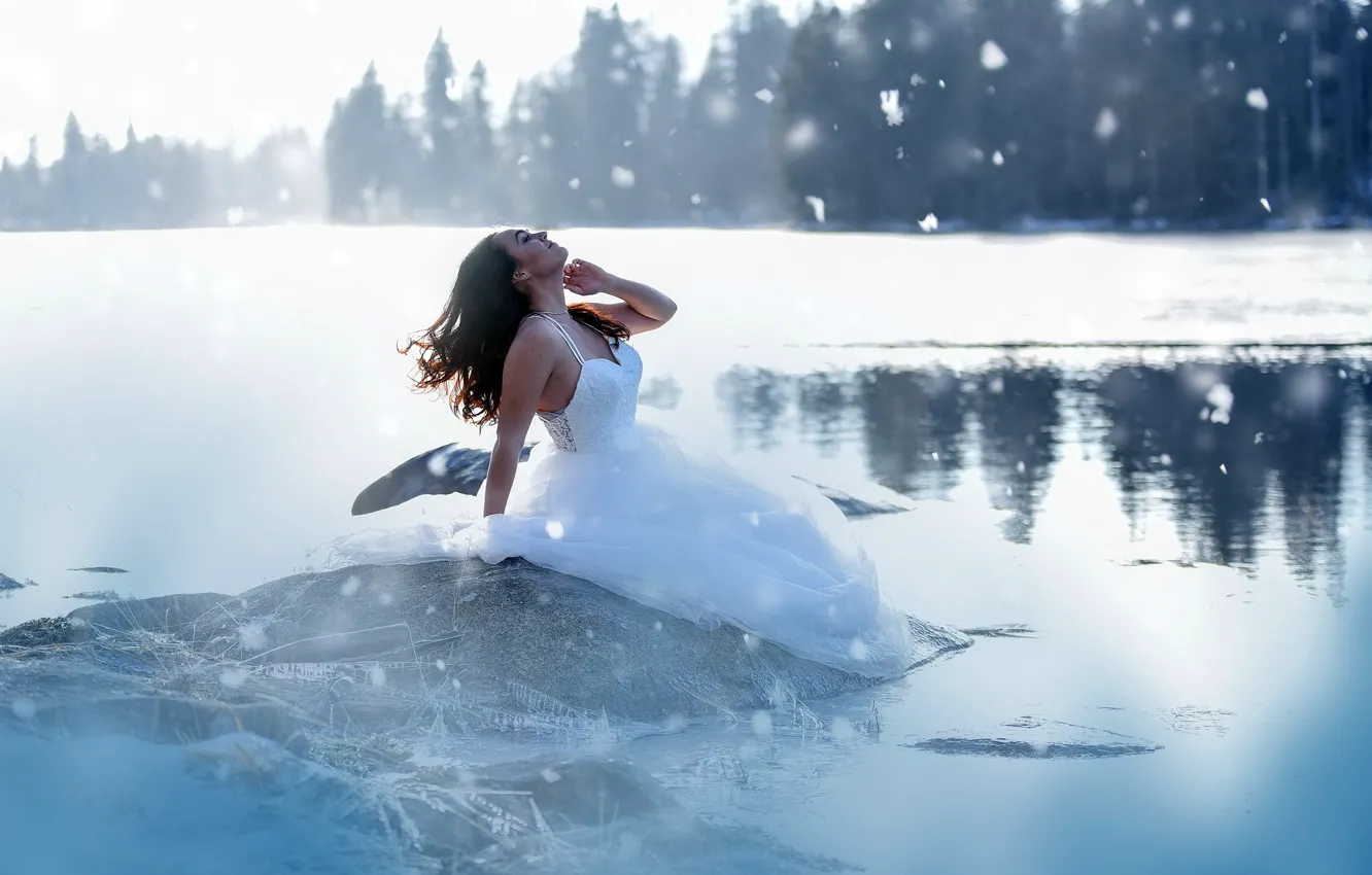 Photo wallpaper winter, girl, lake