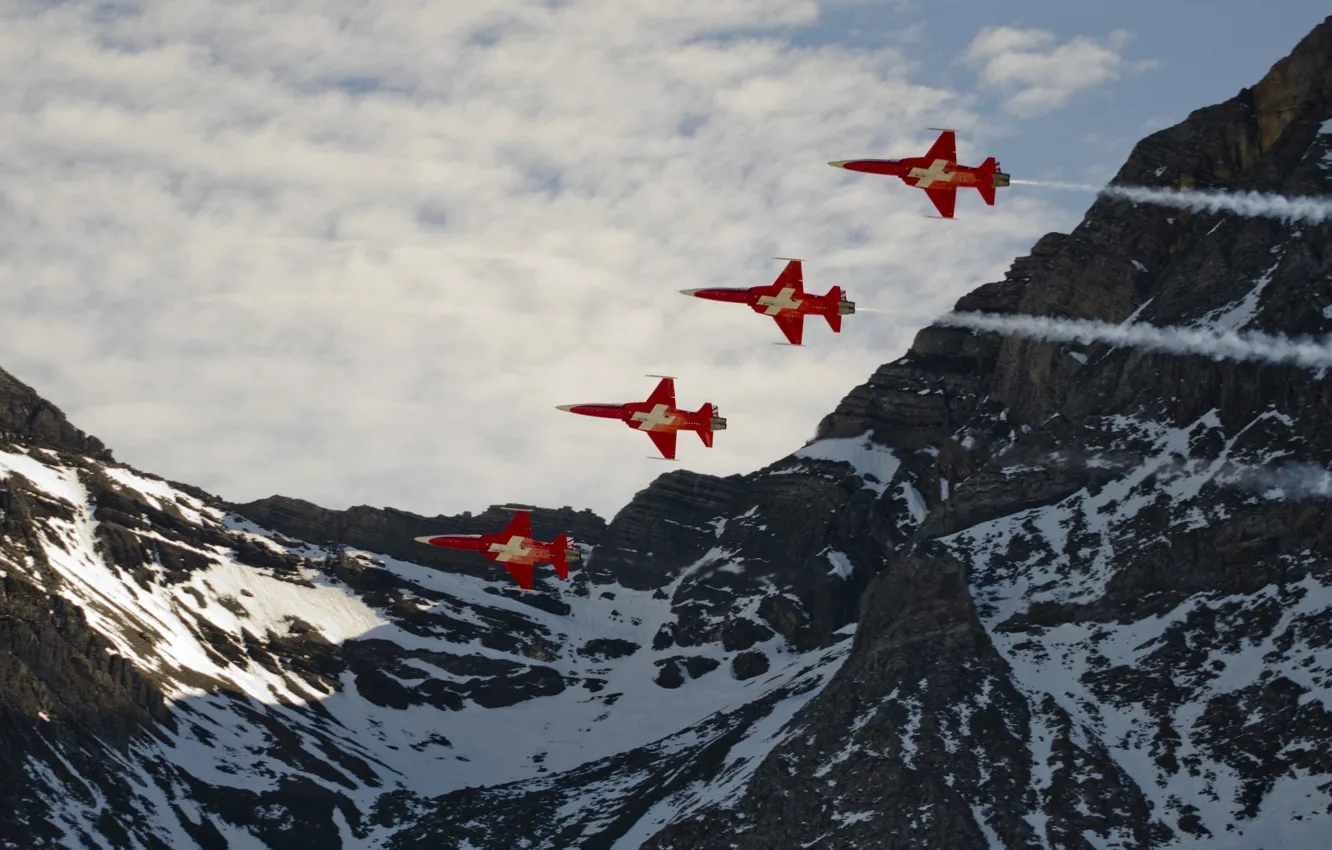 Photo wallpaper the sky, mountains, Alps, aircraft, The Swiss air force, light multi-purpose fighters, Northrop F-5 freedom …