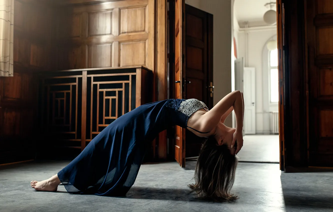 Photo wallpaper girl, room, Dreaming, Svetlana Grabenko