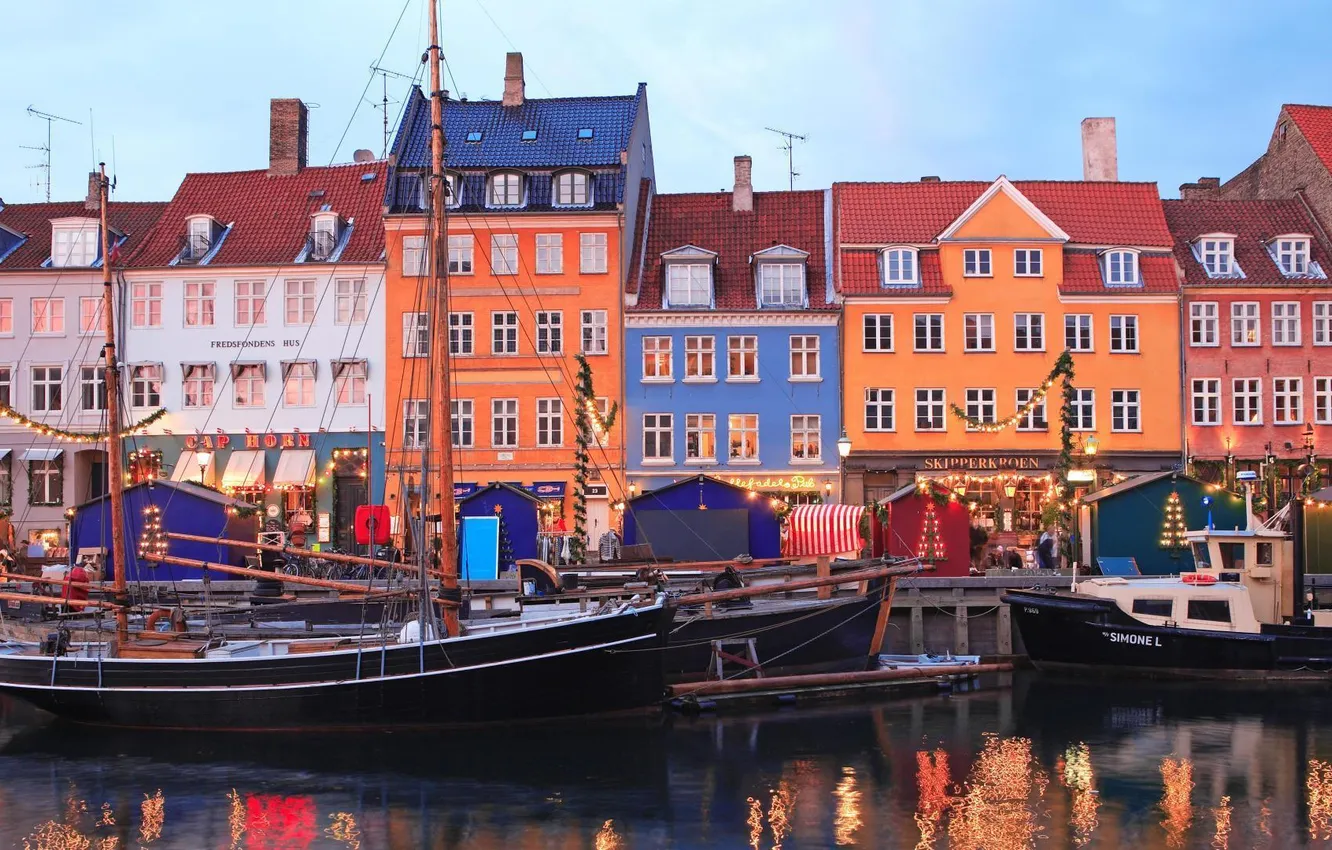 Photo wallpaper the sky, river, boat, building, Marina, home, yacht, shop