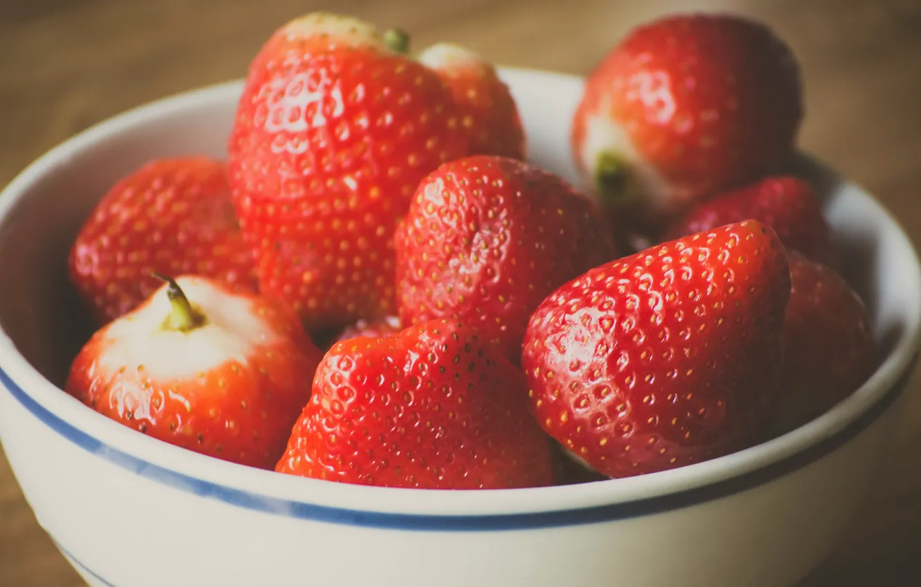 Photo wallpaper berries, food, strawberry, treat, bowl, Wallpaper from lolita777, purified