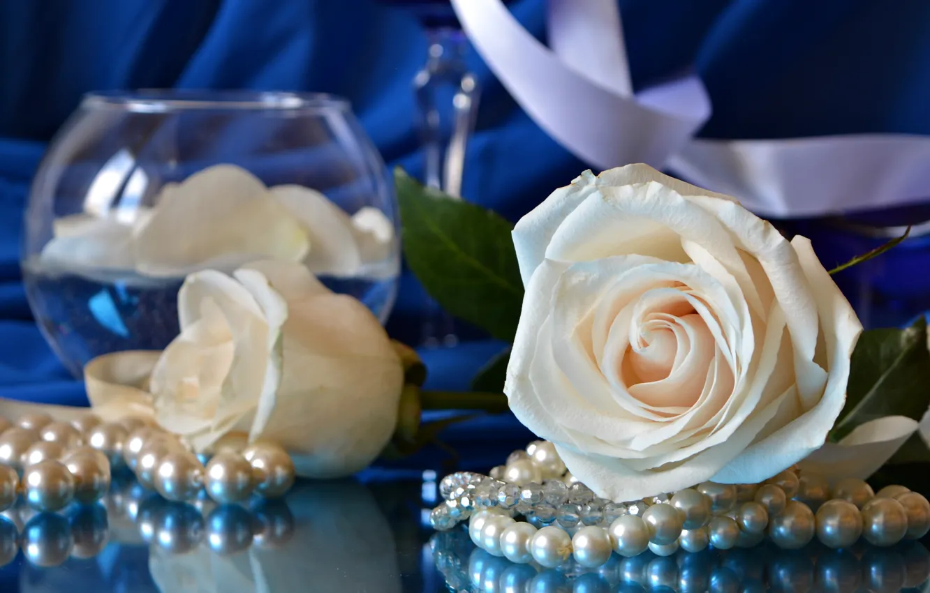 Photo wallpaper roses, necklace, vase, white, beads, buds