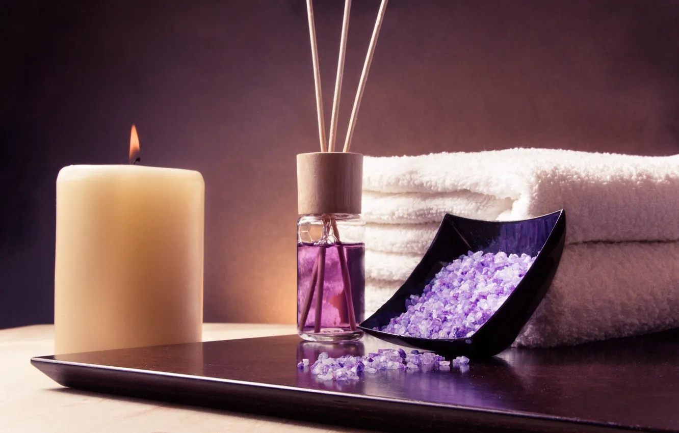 Photo wallpaper oil, towel, sea salt