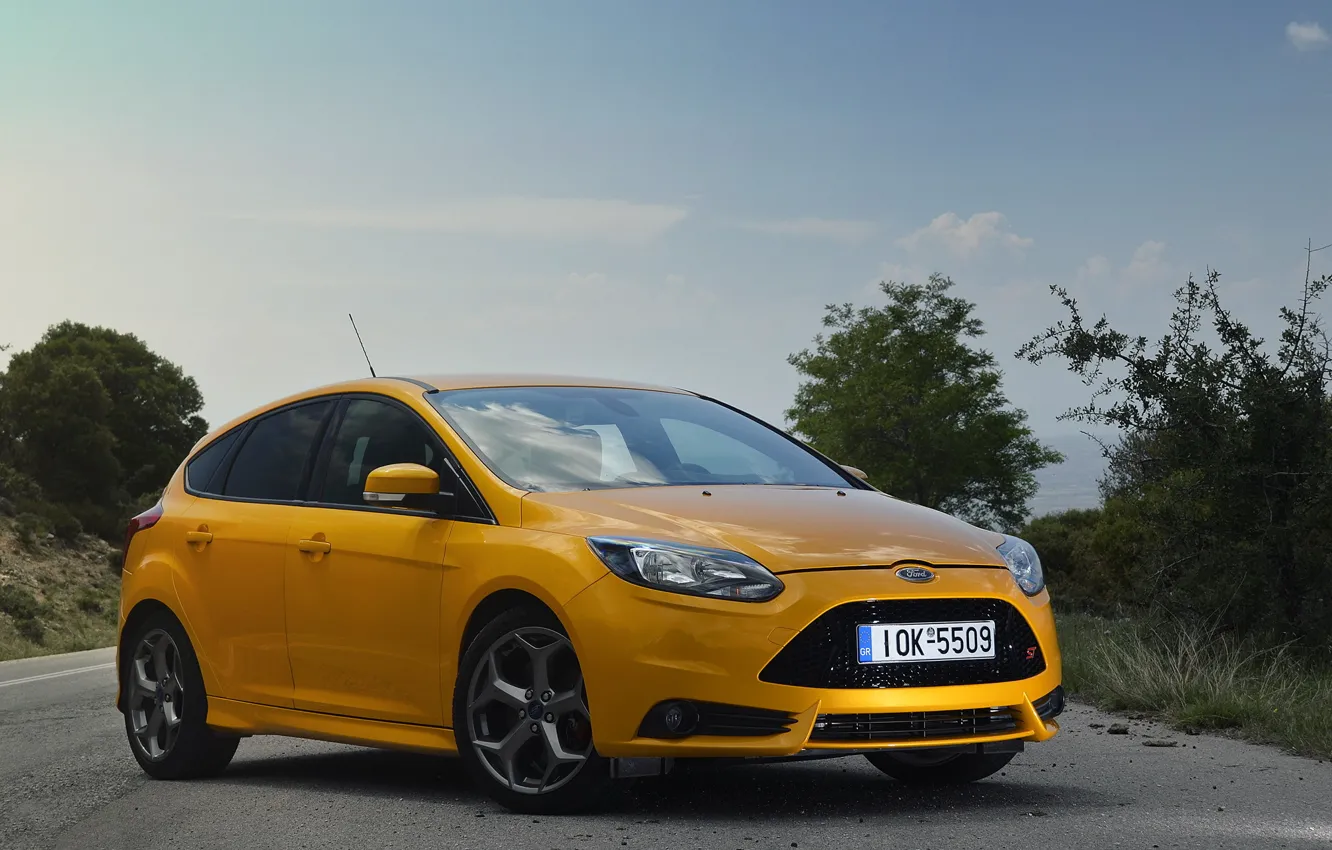 Photo wallpaper ford, yellow, focus