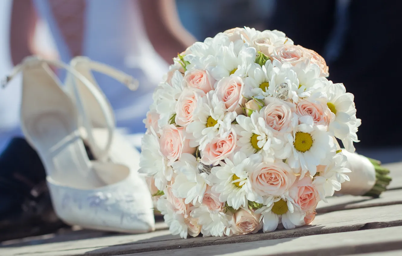 Photo wallpaper flowers, bouquet, wedding, flowers, shoes, bouquet, roses, wedding