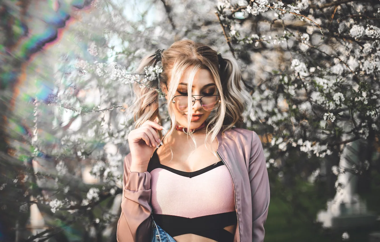 Photo wallpaper chest, girl, pose, smile, glasses, Ruslan Nurahmadov