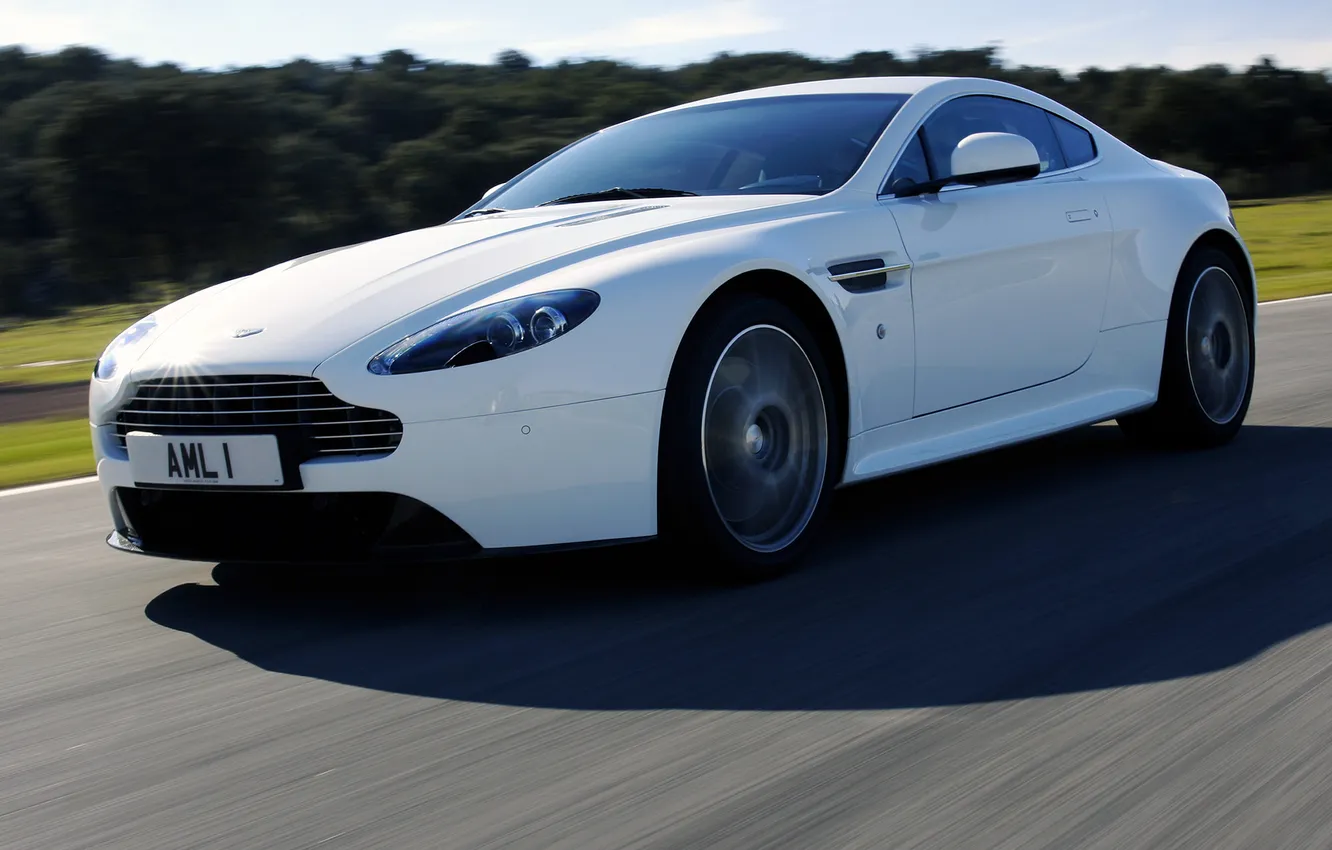 Photo wallpaper machine, Aston Martin, speed, track, Vantage S