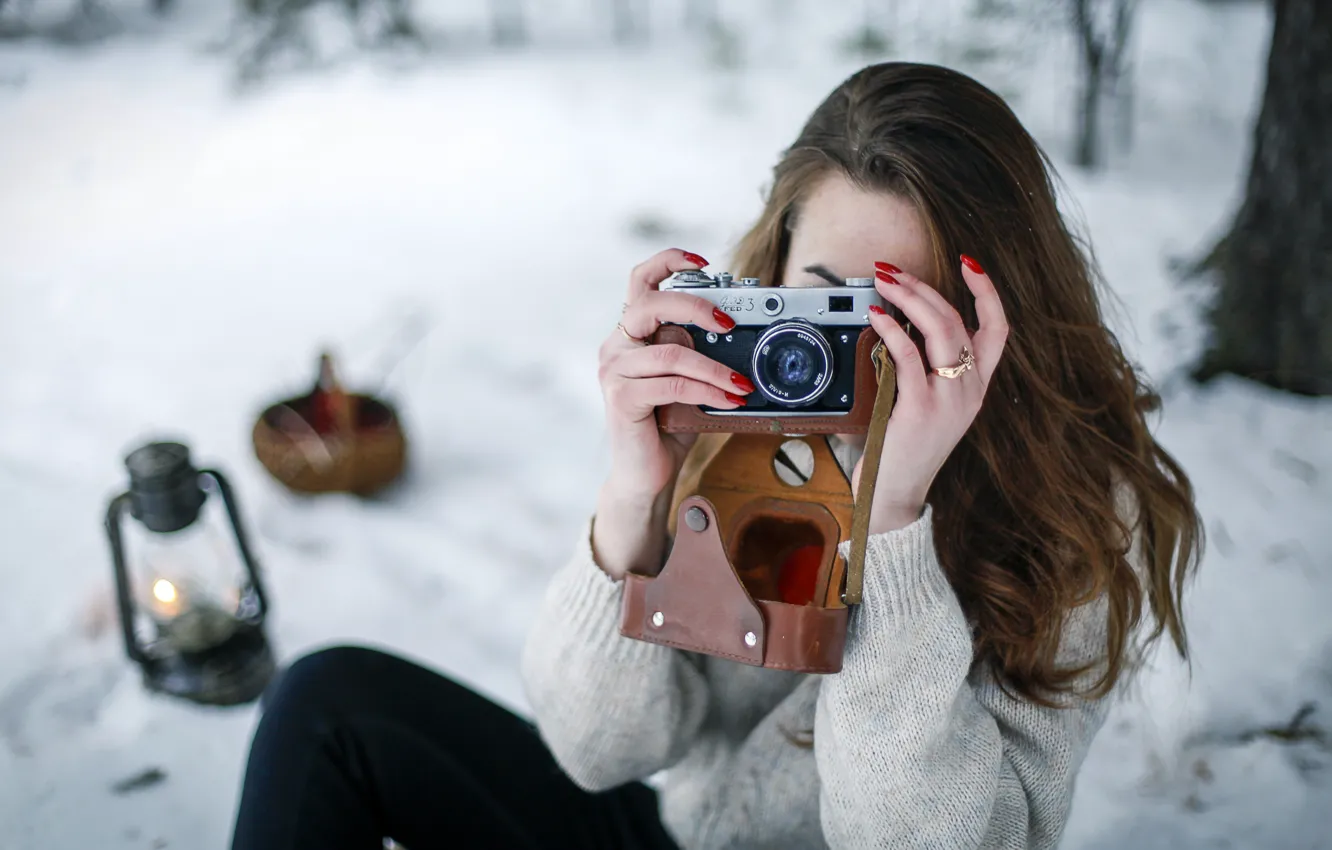 Photo wallpaper winter, girl, the camera