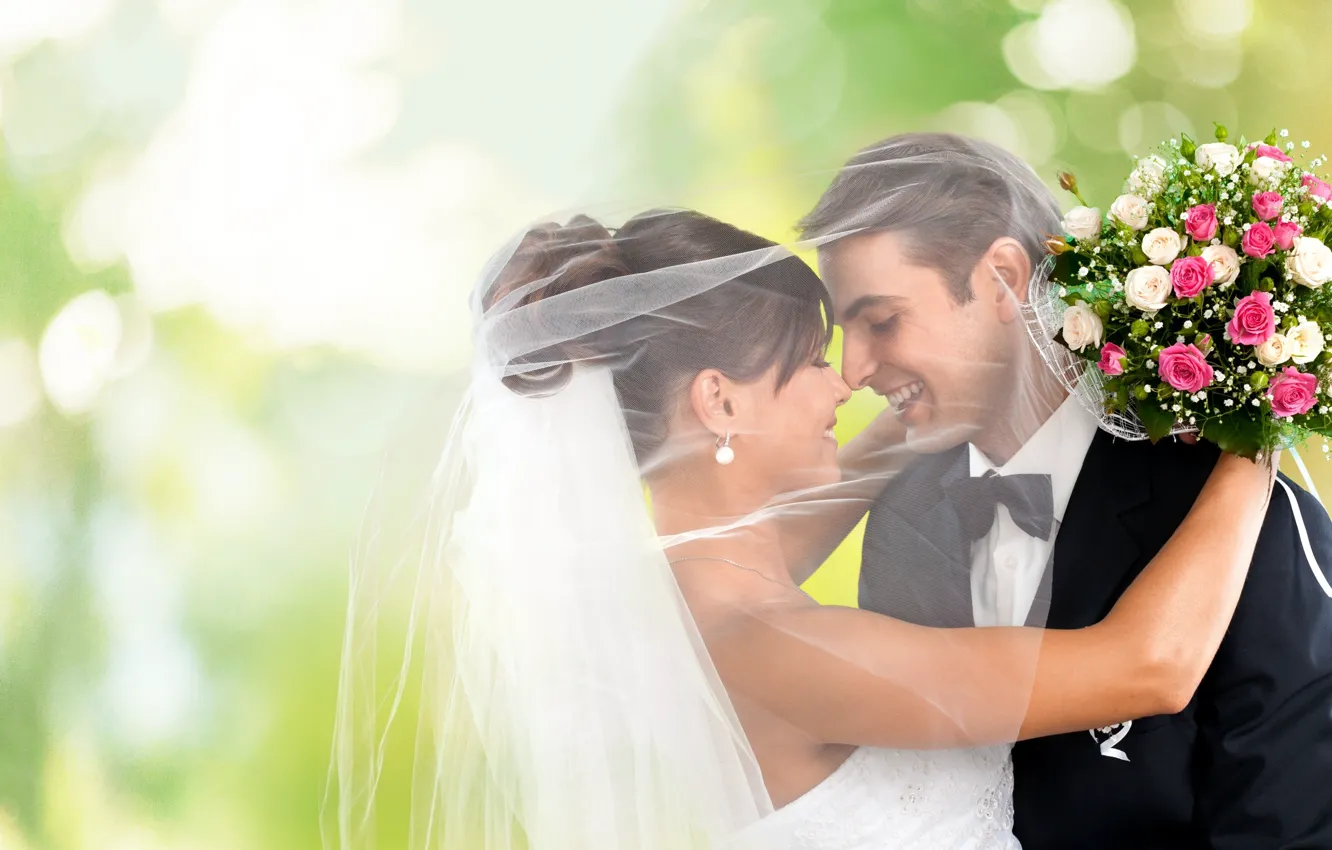 Photo wallpaper girl, love, joy, smile, bouquet, hugs, summer, guy