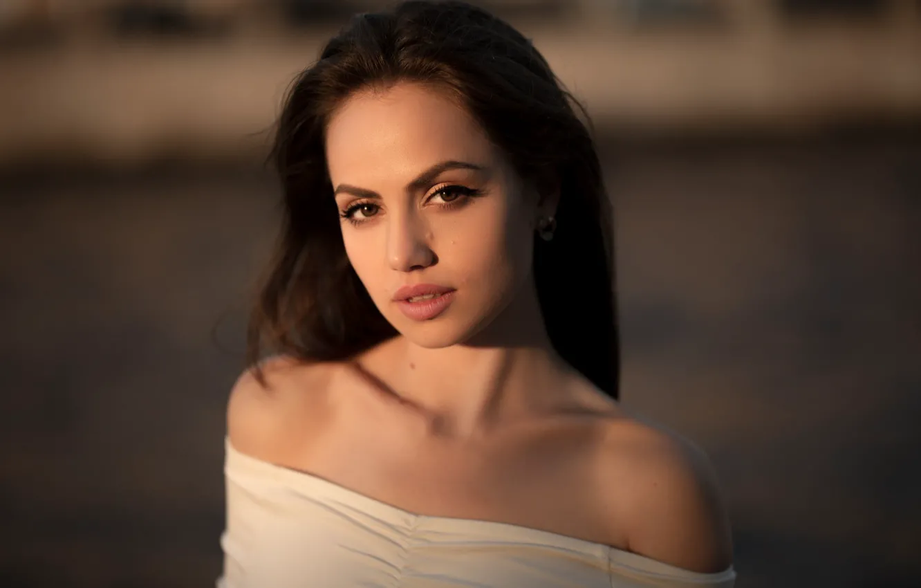 Photo wallpaper look, girl, shoulders, Ivan Proskurin, Zemfira