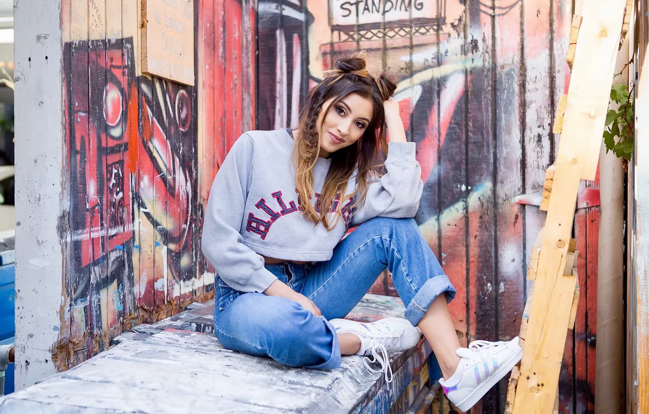 Photo wallpaper girl, pose, Miss Madison