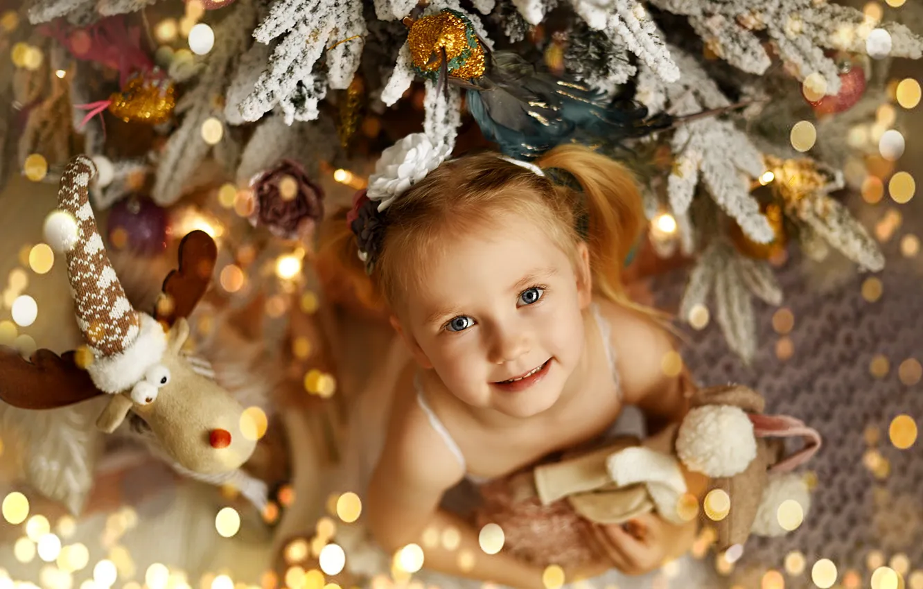 Photo wallpaper holiday, toys, new year, girl, tree, child, bokeh, Anastasia Alekseeva