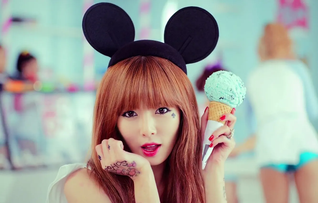 Photo wallpaper girl, tattoo, Asian, ice cream, Hyuna Kim, ears of Mickey mouse