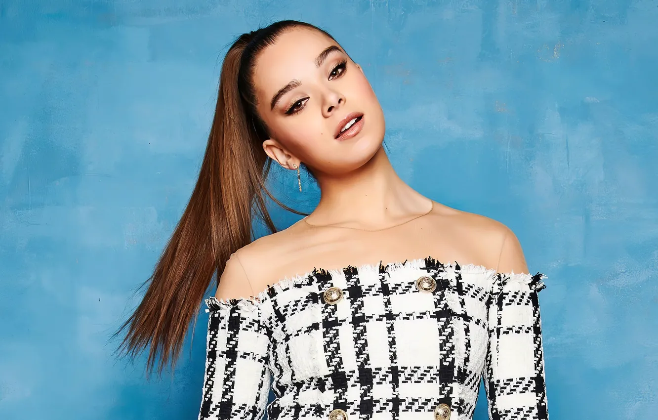 Photo wallpaper look, girl, face, pose, photo, makeup, dress, tail