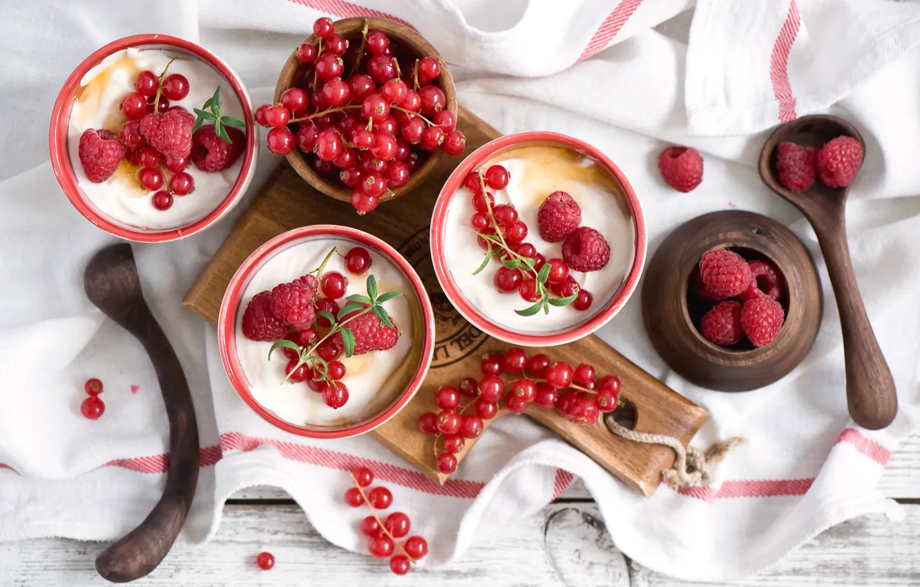 Photo wallpaper berries, raspberry, Board, spoon, dessert, currants, napkin, yogurt