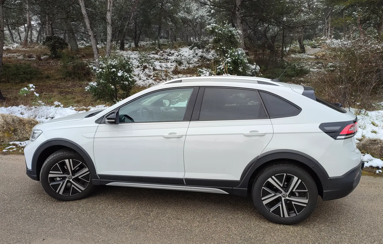 Photo wallpaper Volkswagen, snow, Nivus, Taigo