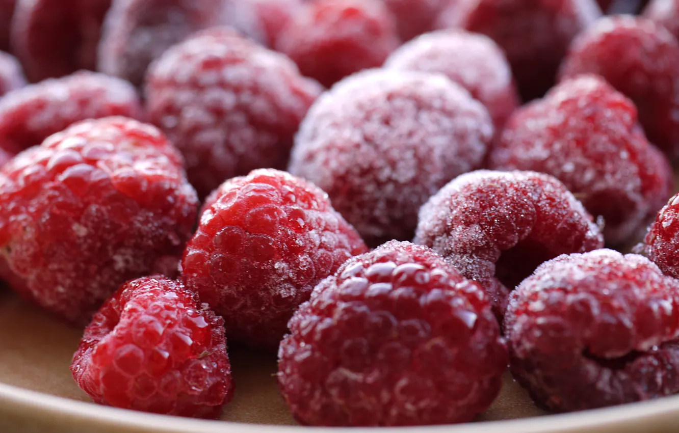 Photo wallpaper frost, raspberry, food, berry, berry, plate, plate, ice