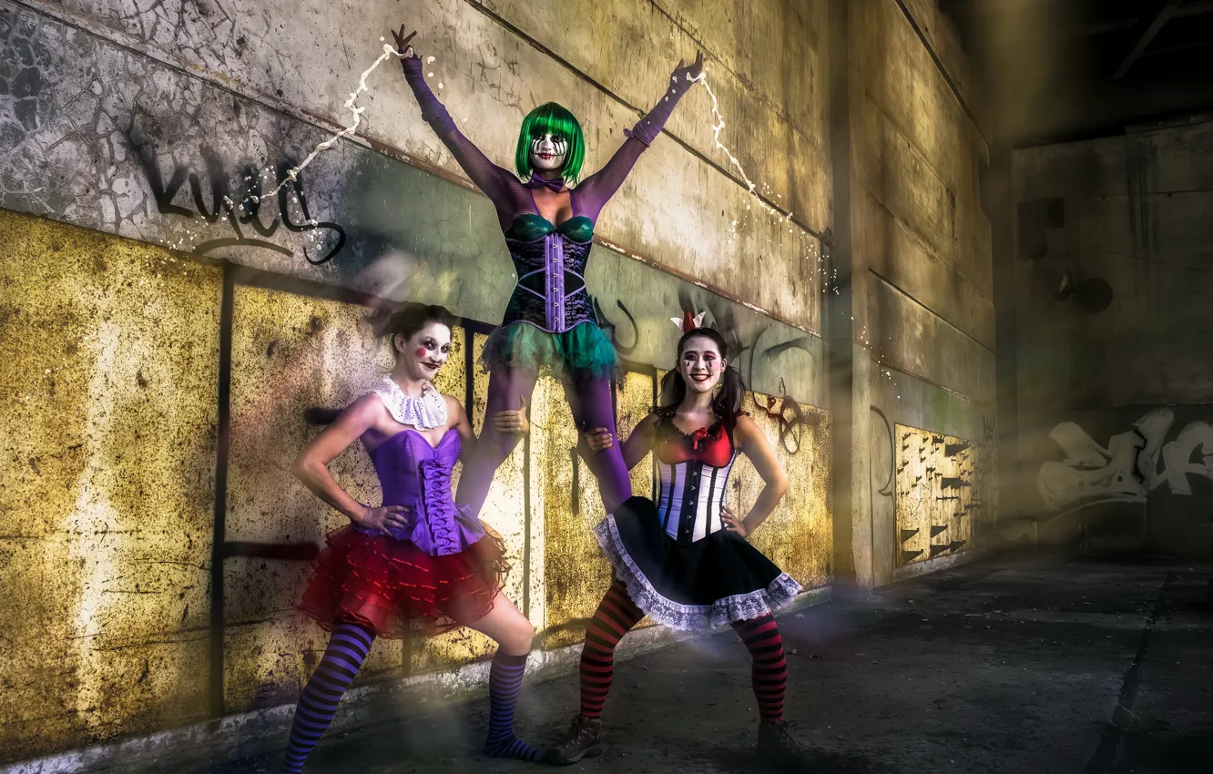 Photo wallpaper girl, circus, Crazy Clowns