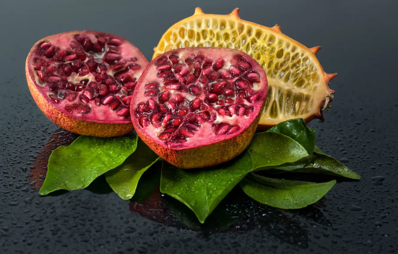 Photo wallpaper leaves, drops, fruit, garnet