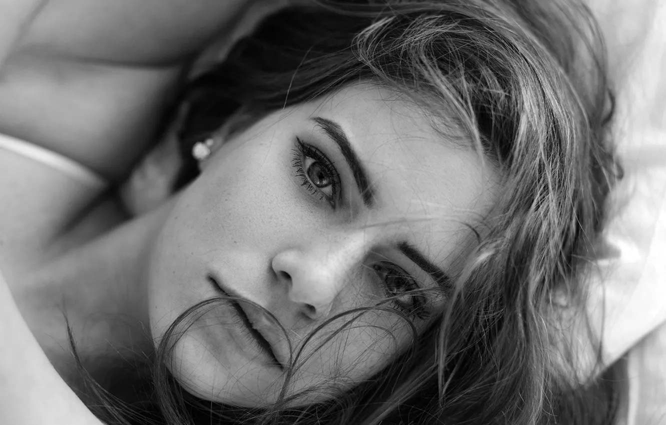 Photo wallpaper look, close-up, face, model, portrait, makeup, hairstyle, black and white