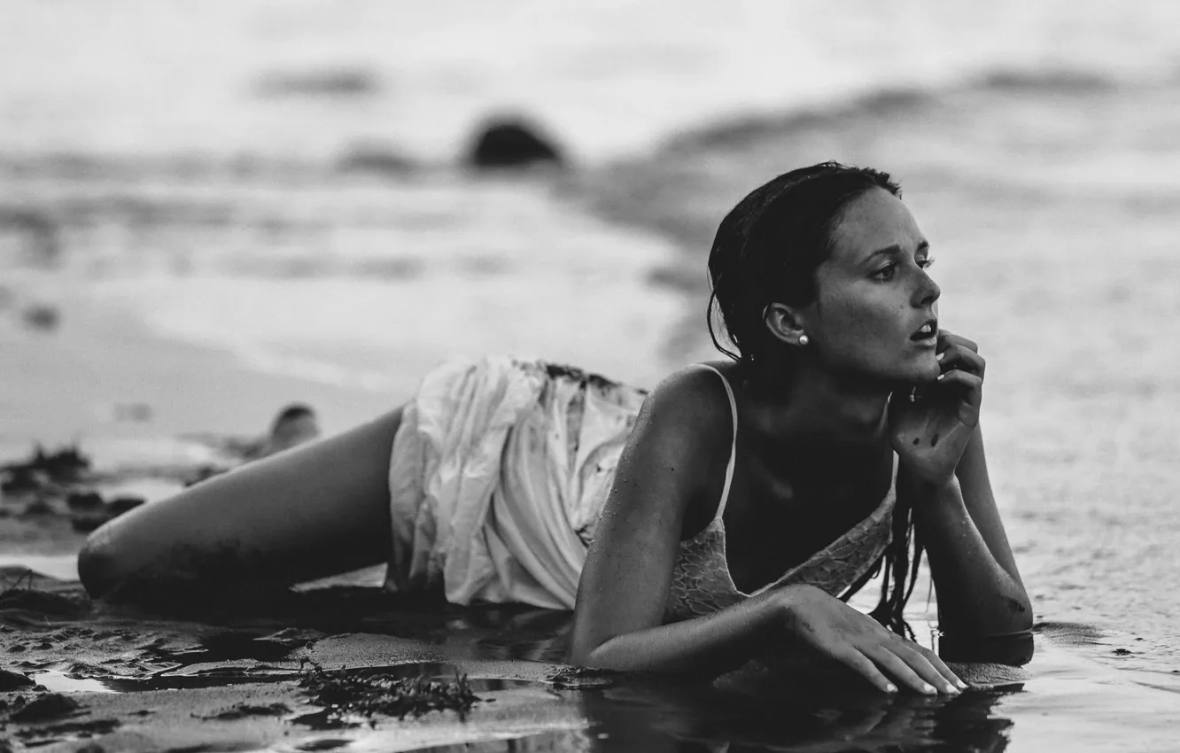 Photo wallpaper girl, wet, beach, dress, eyes, hair