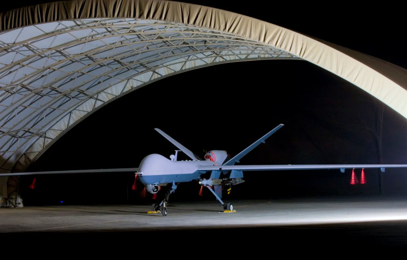 Photo wallpaper hangar, Reaper, MQ-9, General Atomics Aeronautical Systems, reconnaissance and strike UAVs, us drone