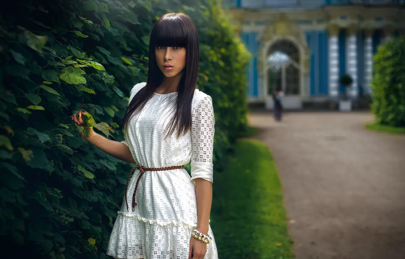 Photo wallpaper look, pose, lawn, model, portrait, makeup, dress, hairstyle