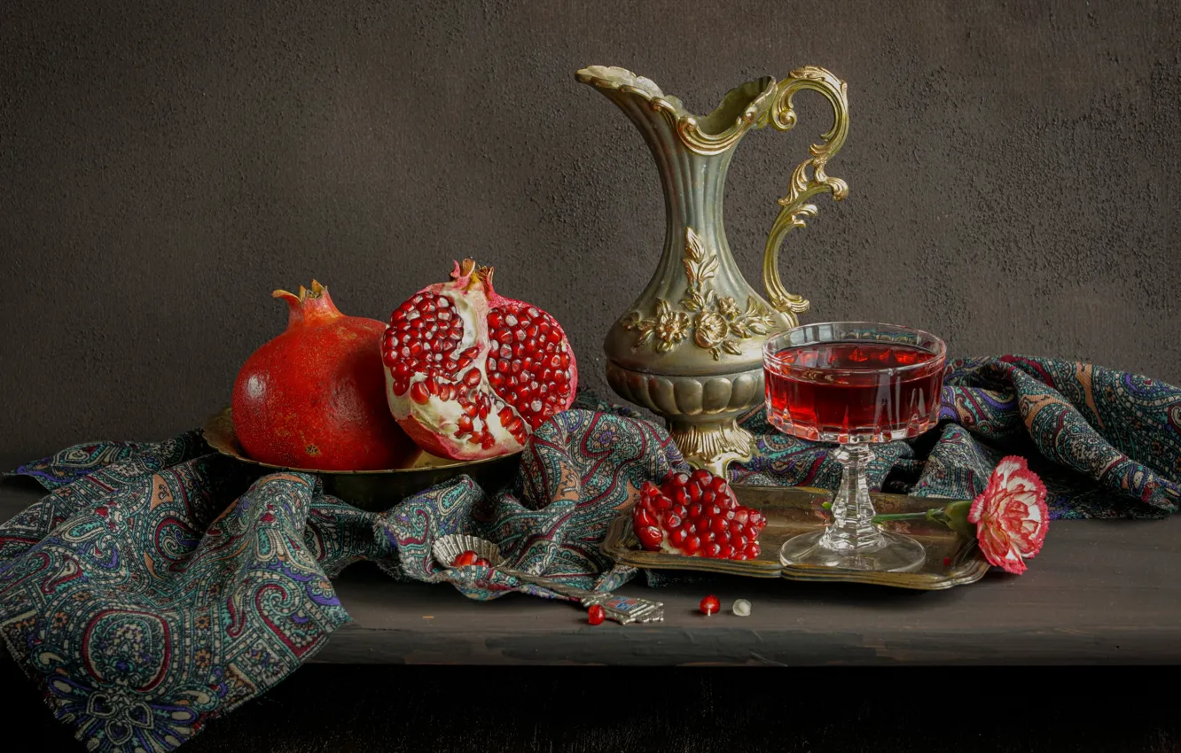 Photo wallpaper pitcher, still life, garnet