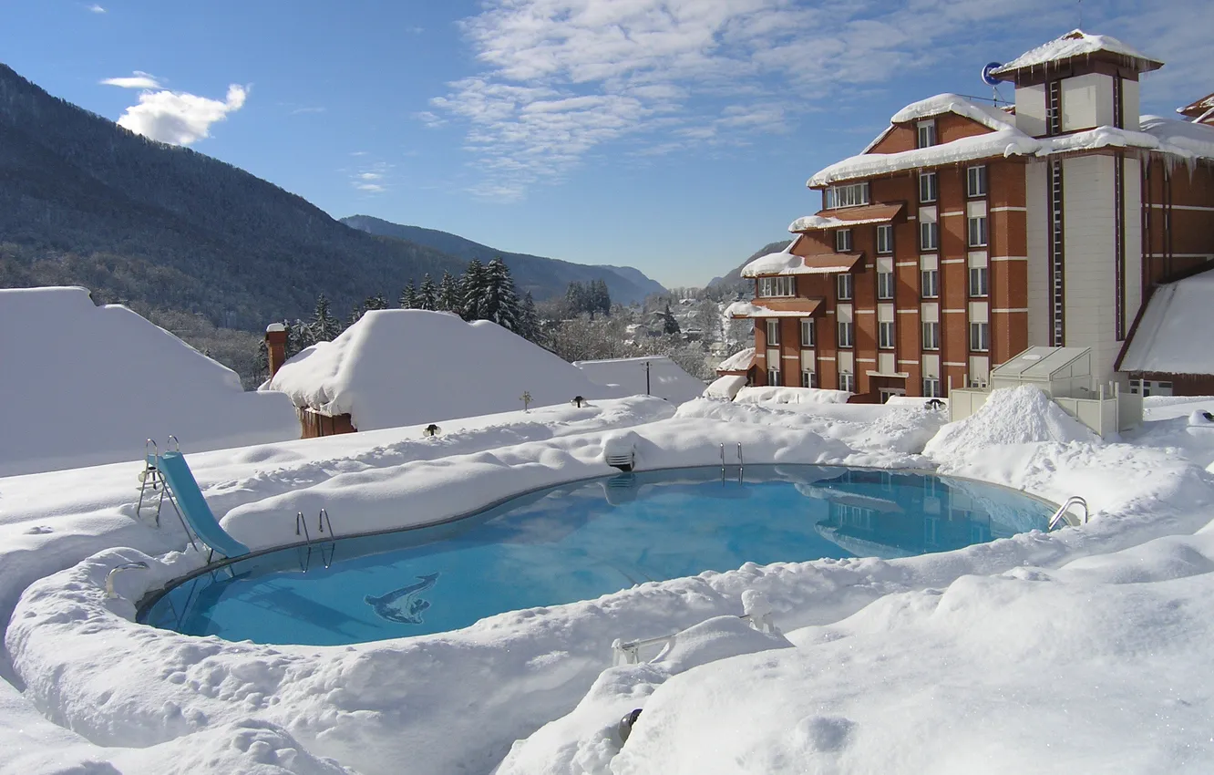 Photo wallpaper snow, mountains, home, pool, Krasnaya Polyana