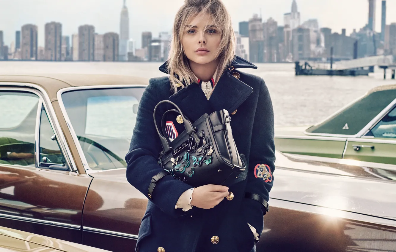 Photo wallpaper machine, the city, river, model, home, makeup, actress, hairstyle