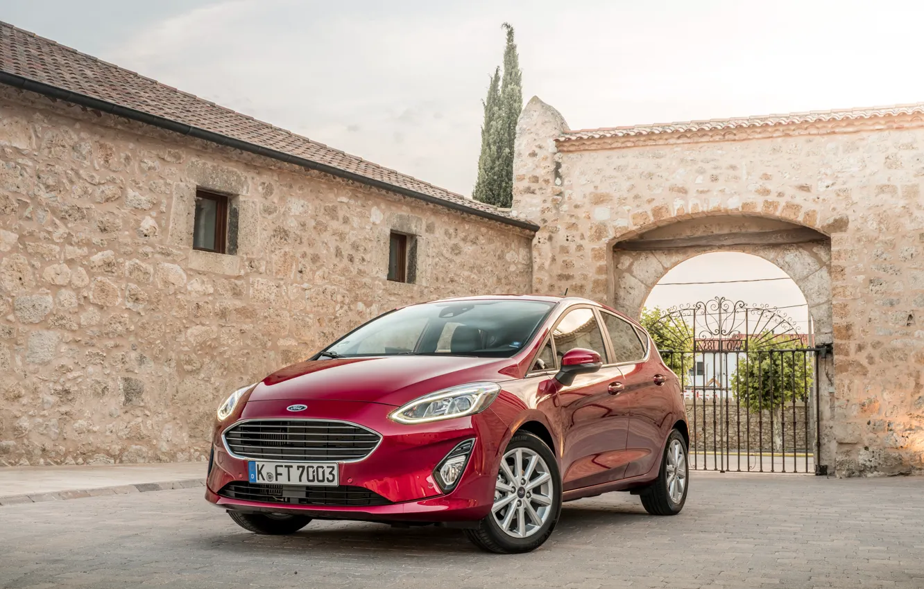 Photo wallpaper auto, red, the building, Ford, gate, Ford, Fiesta, Titanium